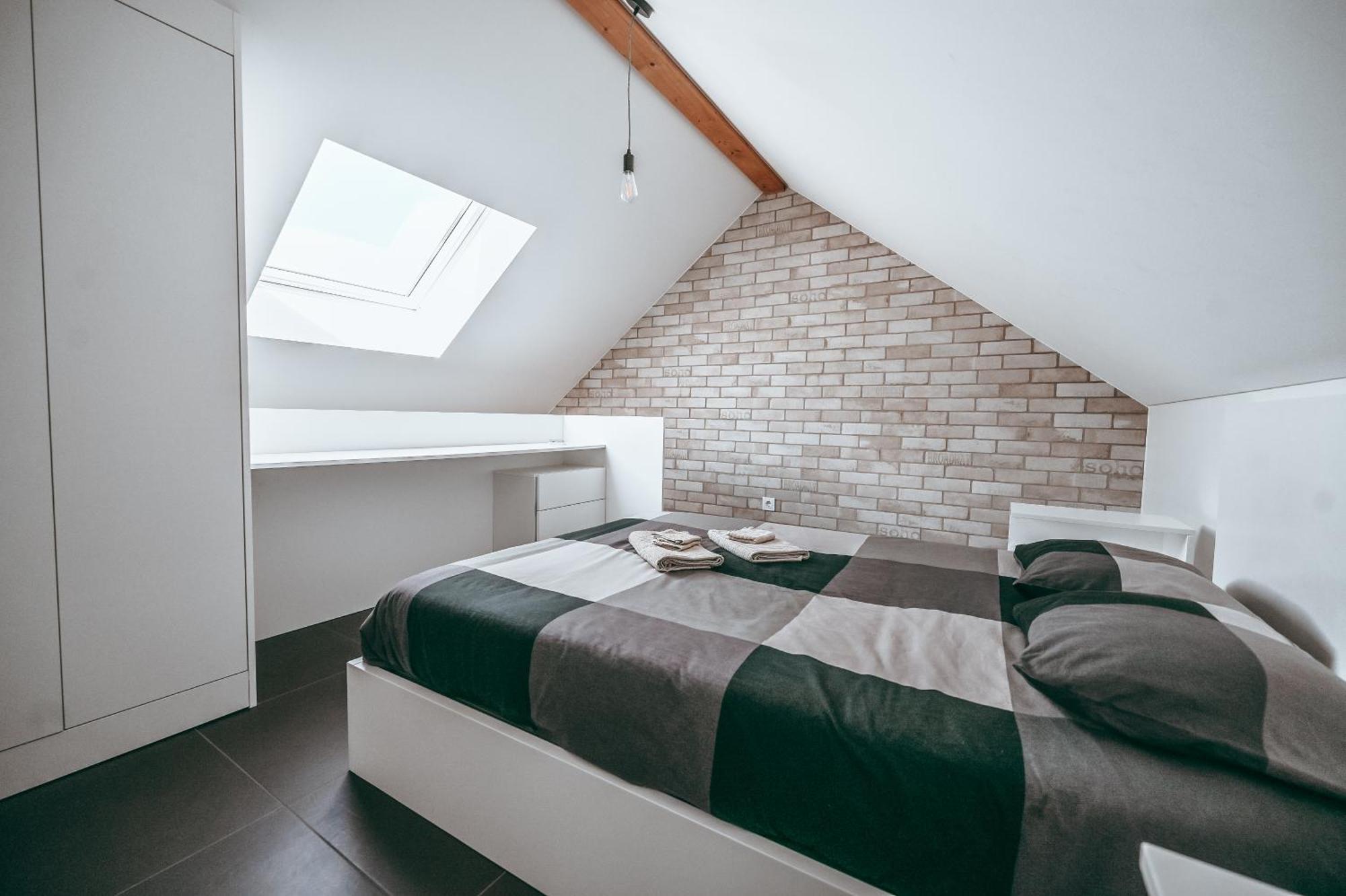 Wake Up Esch City Ngoại thất bức ảnh